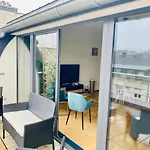 The Luxury Green Penthouse In City Center With Terrace And Free Parking
