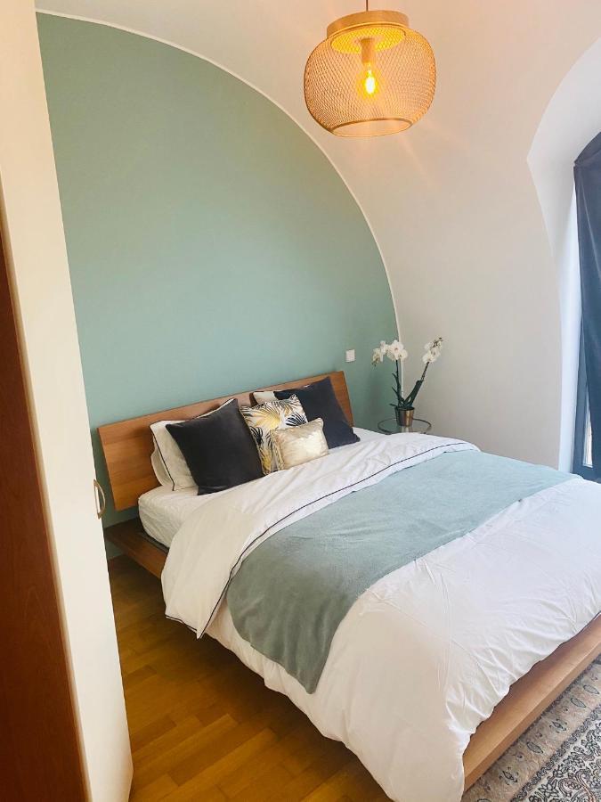 The Luxury Green Penthouse In Center With Terrace And Free Parking Apartamento